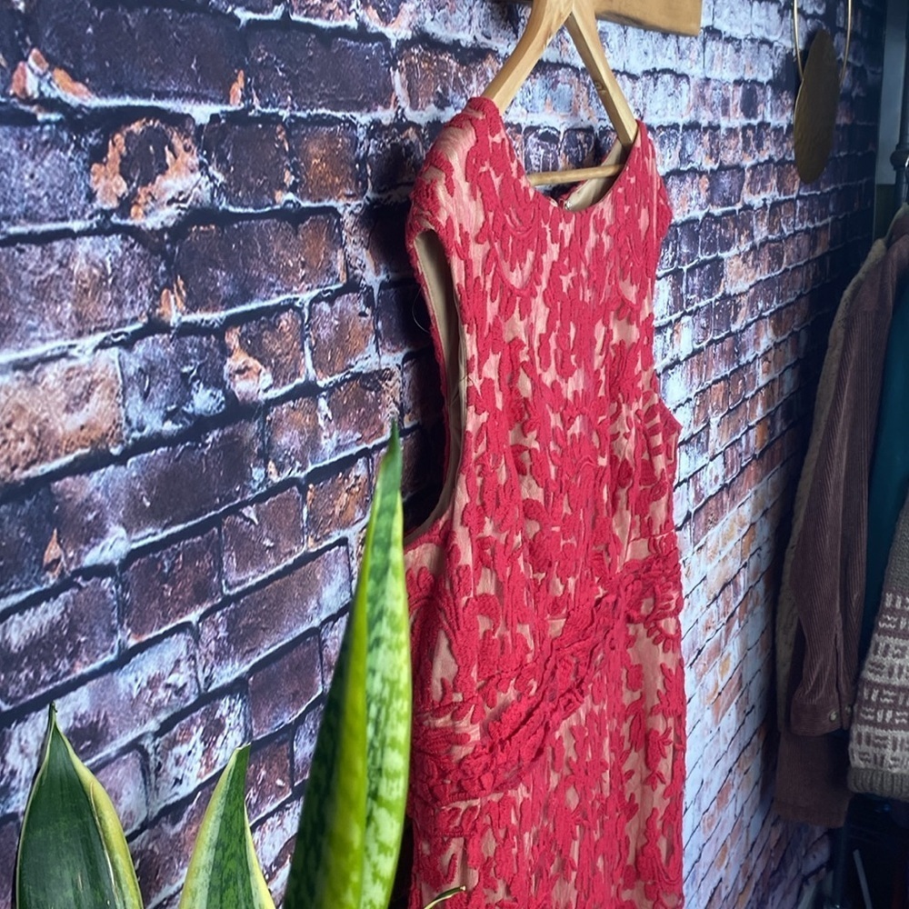 Adrianna Papell Red Lace Sheath Midi Dress - Picture 5 of 14